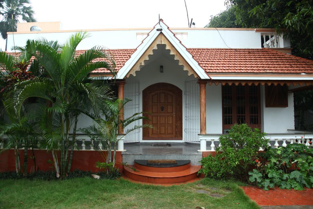 Prince Park Hotel Pondicherry Exterior photo