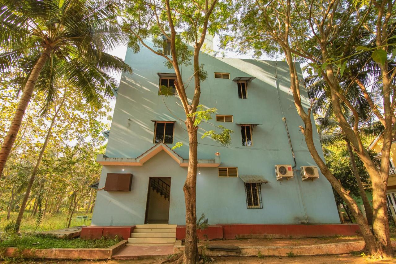 Prince Park Hotel Pondicherry Exterior photo